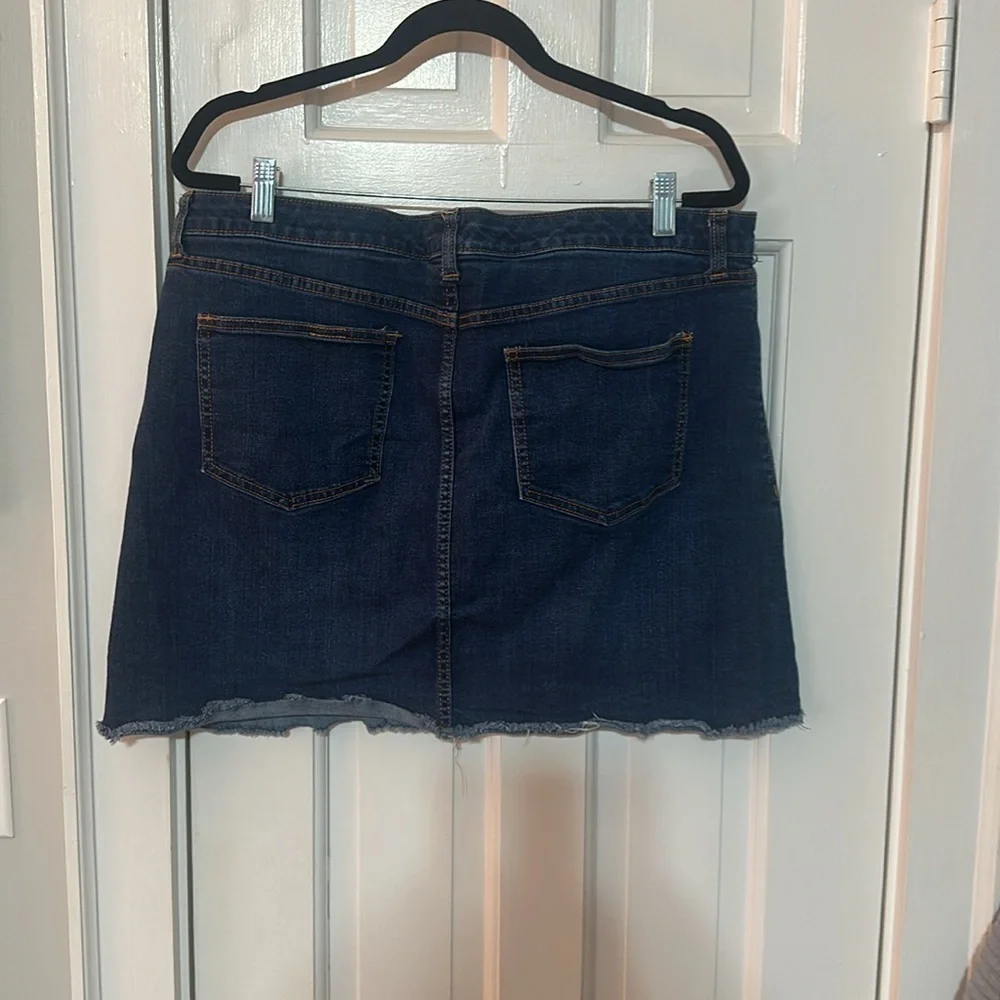 Universal thread Jean skirt size 16